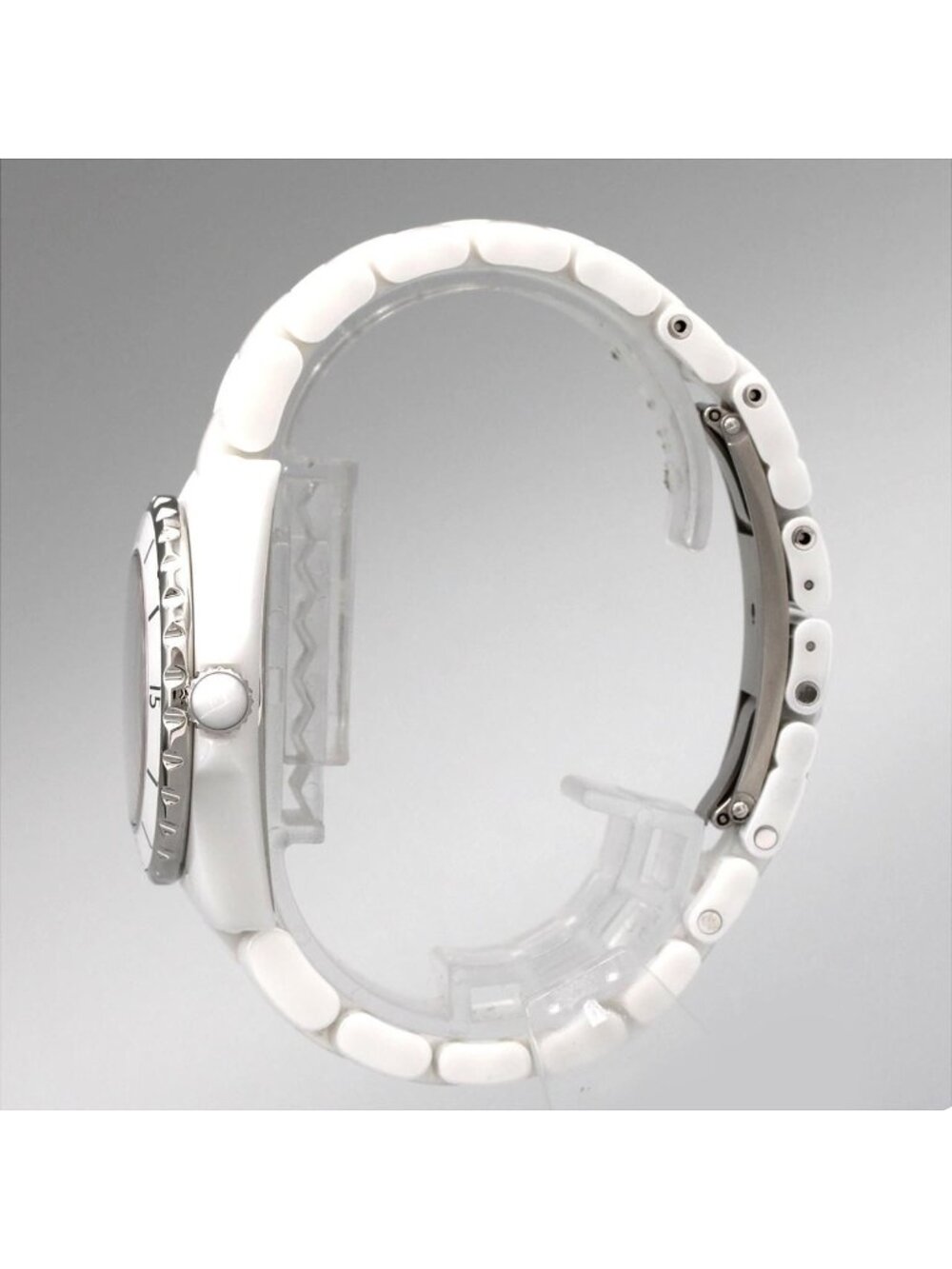 Chanel 33 mm Ceramic Quartz Watch - Picture 3 of 8